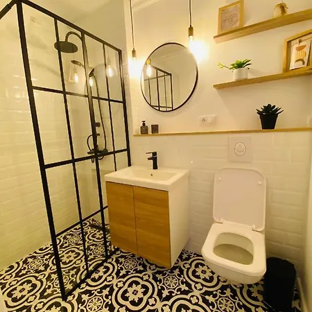 Cozy Little Place Apartment *